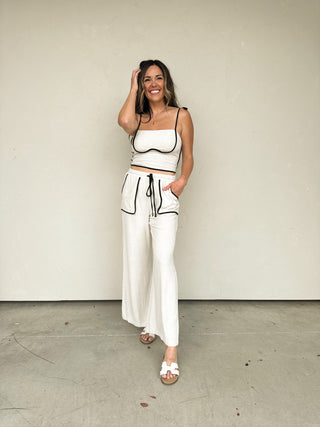 Linen High-Waisted Pant with Black Piping